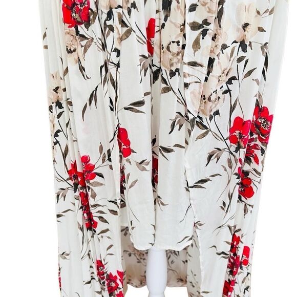 TORRID White Floral Challis Overskirt Romper size 16. - Picture 7 of 14